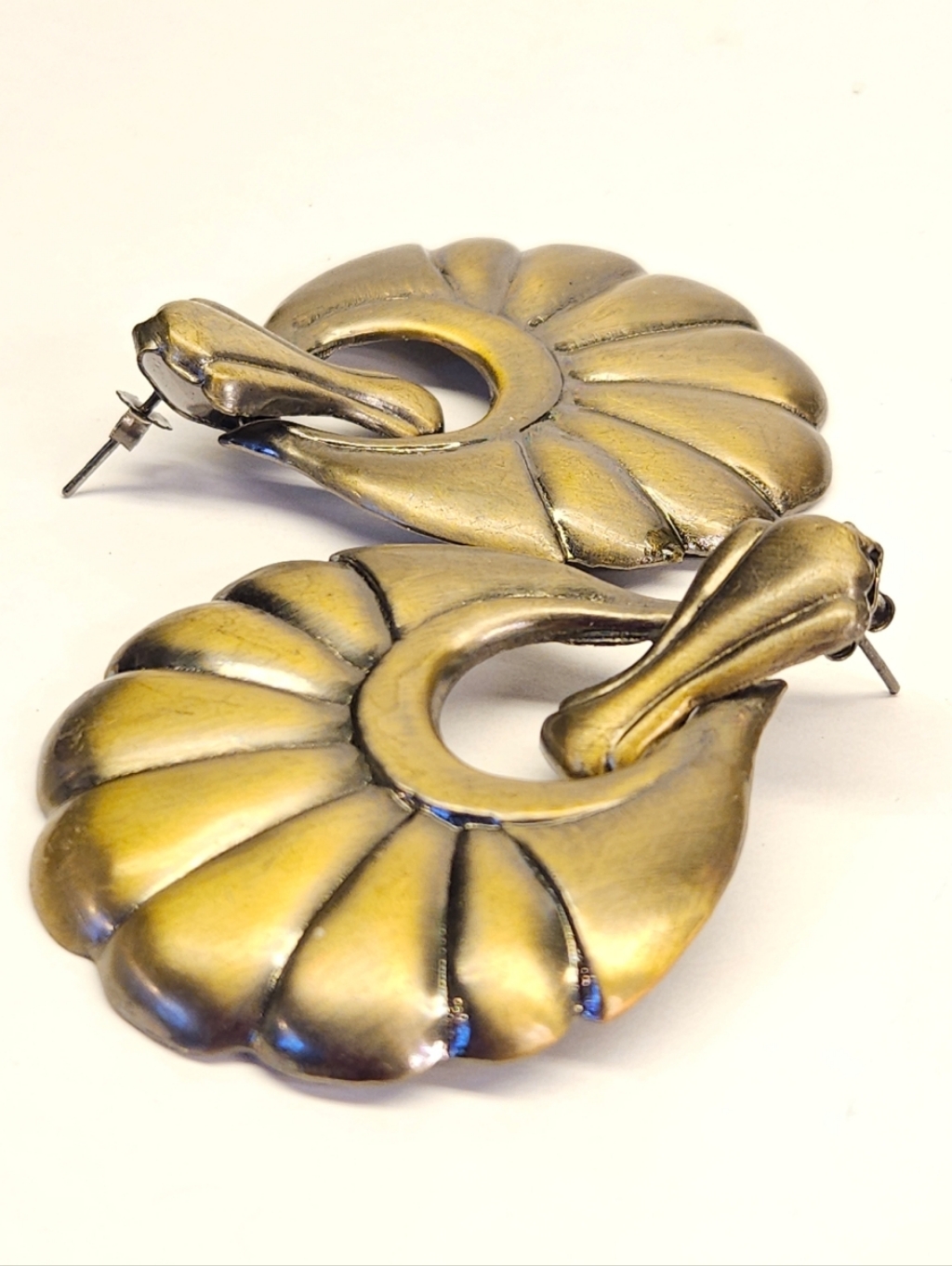 Vintage-Inspired Bronze Metal Shell Drop Earrings